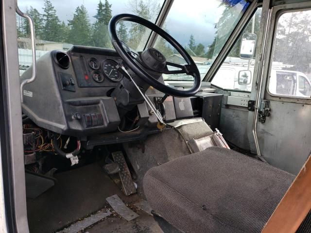 1997 Freightliner Chassis M Line WALK-IN Van