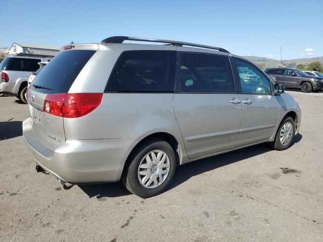 2007 Toyota Sienna CE