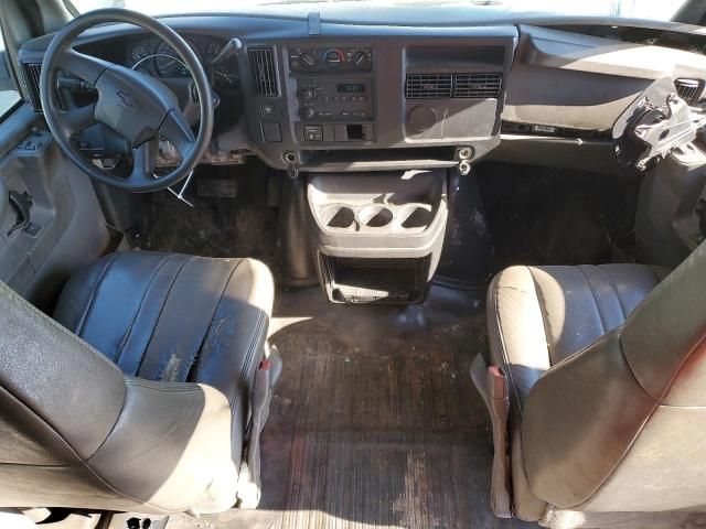 2005 Chevrolet Express G2500