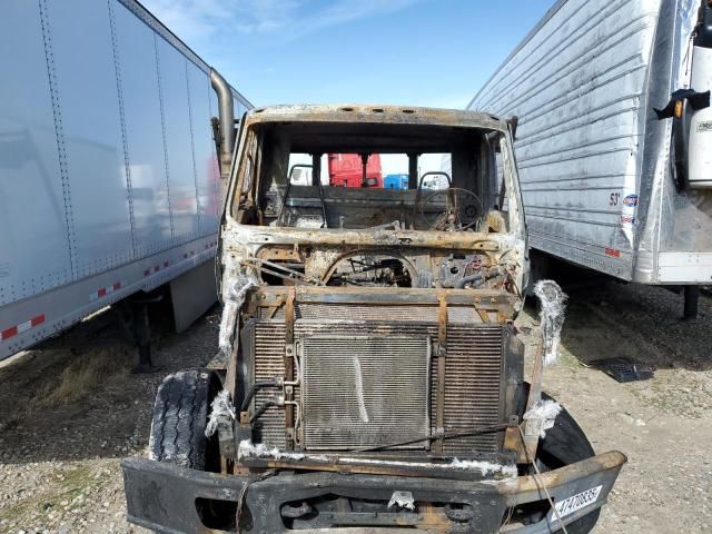 2005 International 7600 ROLL-OFF Container Truck