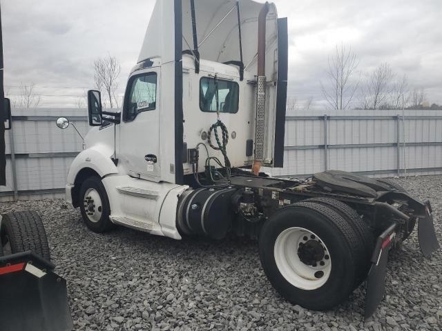 2014 Kenworth Construction T680