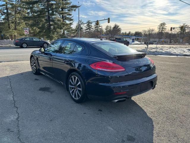 2016 Porsche Panamera 2