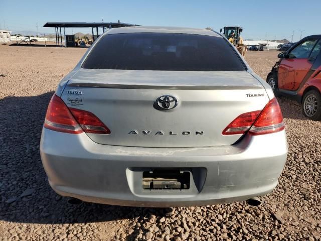 2005 Toyota Avalon XL