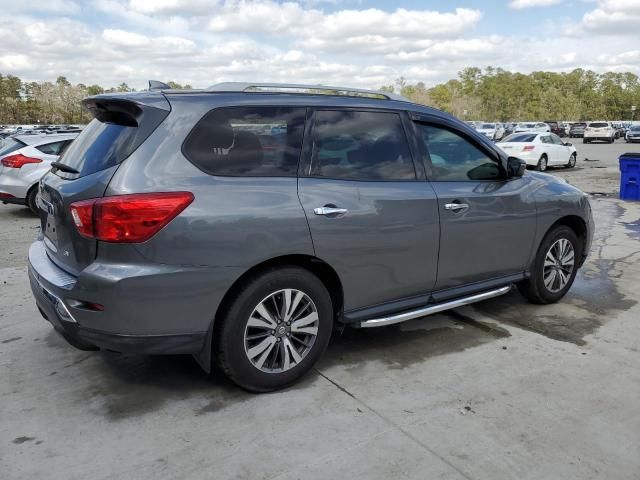 2020 Nissan Pathfinder SV