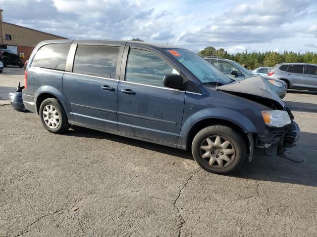 2009 Chrysler Town & Country lx