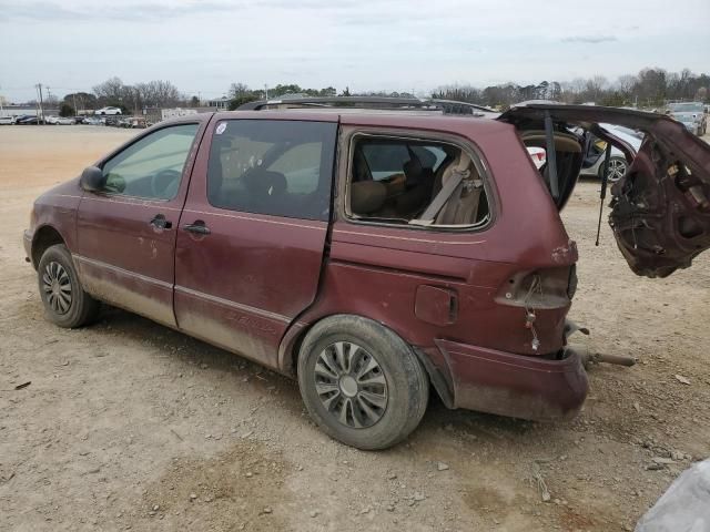 2002 Toyota Sienna CE