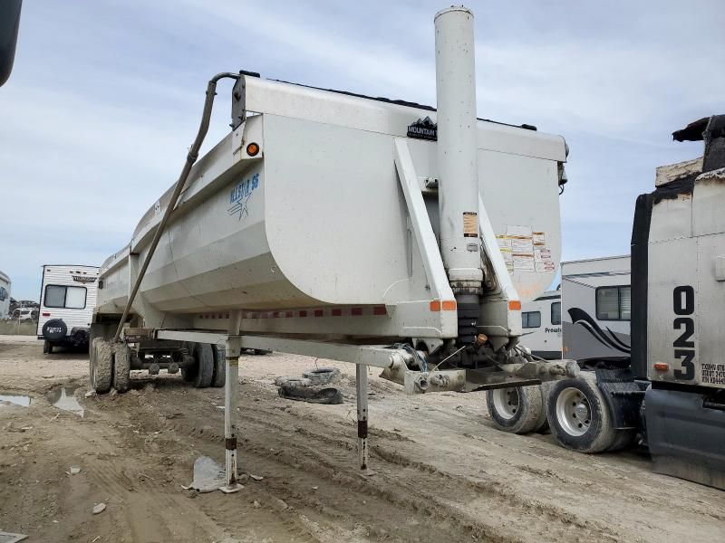 2020 Clement END Dump Trailer