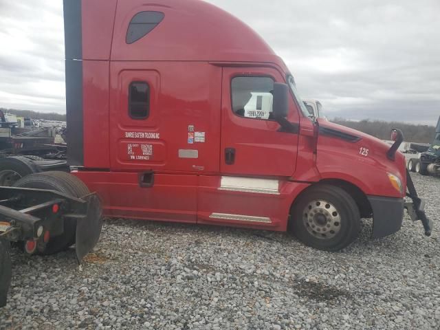 2020 Freightliner Cascadia 126 Semi Truck