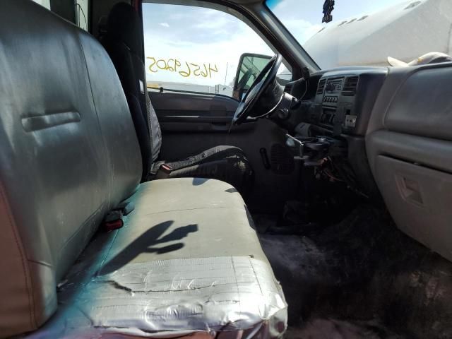 2005 Ford F650 Super Duty Rollback Truck