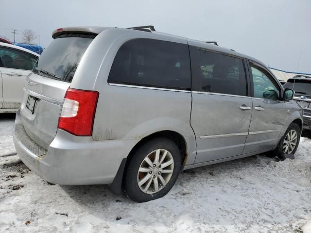 2014 Chrysler Town & Country Touring L