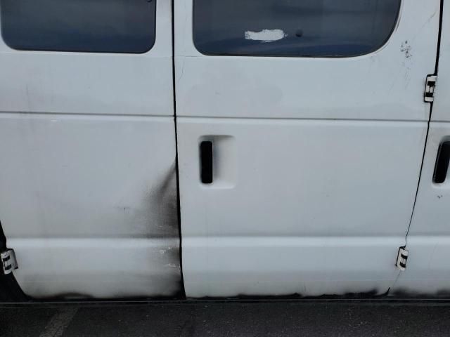 2012 Ford Econoline E350 Super Duty Wagon