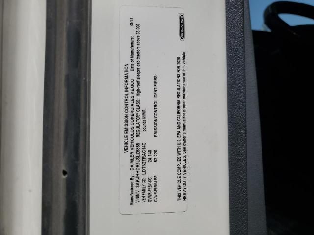 2020 Freightliner Cascadia 126 Semi  Truck
