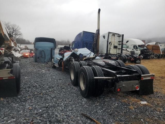2012 Kenworth T660 Semi Truck