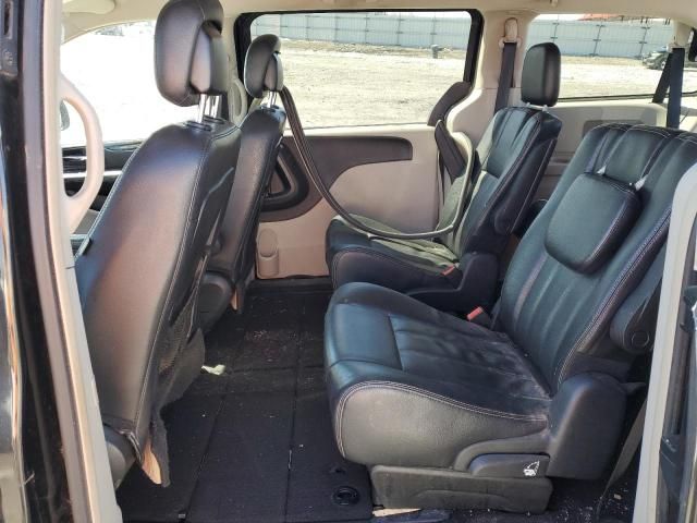 2015 Chrysler Town & Country Touring