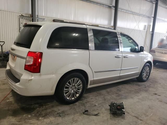 2016 Chrysler Town & Country Touring L