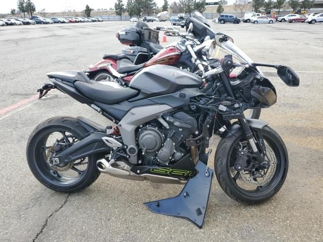 2025 Triumph Daytona 660