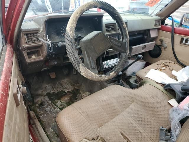 1986 Toyota Pickup RN63 STD