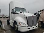 2014 Kenworth T680 Semi Truck