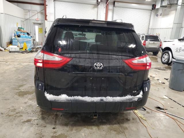 2015 Toyota Sienna LE