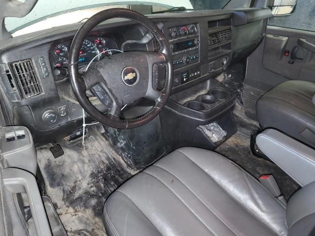 2020 Chevrolet Express G2500
