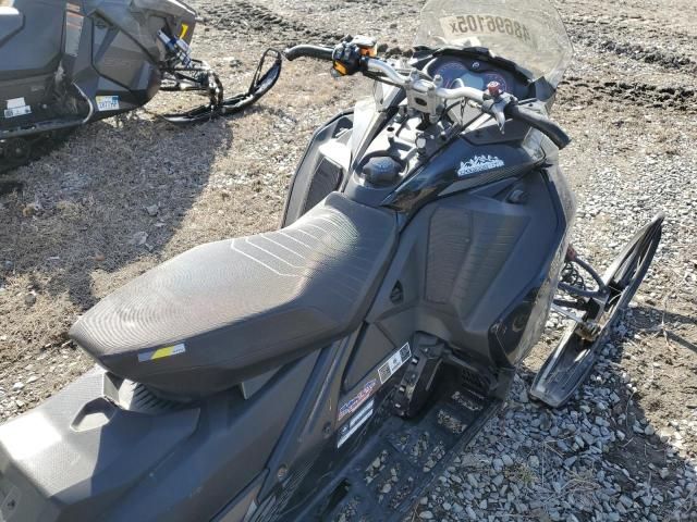 2018 Skidoo 2018 Skidoo Renegade