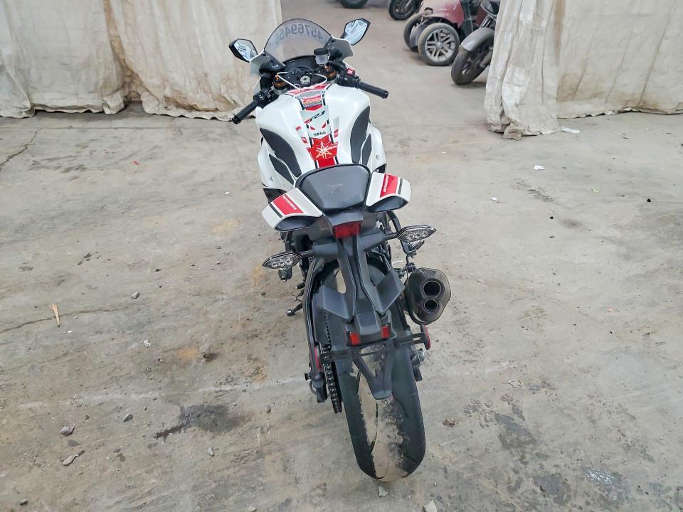 2022 Yamaha YZFR1
