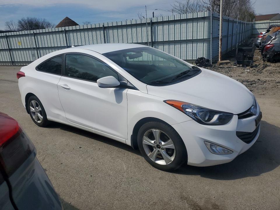 2013 Hyundai Elantra Coupe gs
