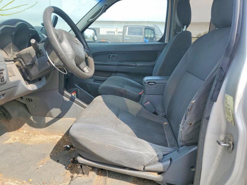 2004 Nissan Frontier Standard