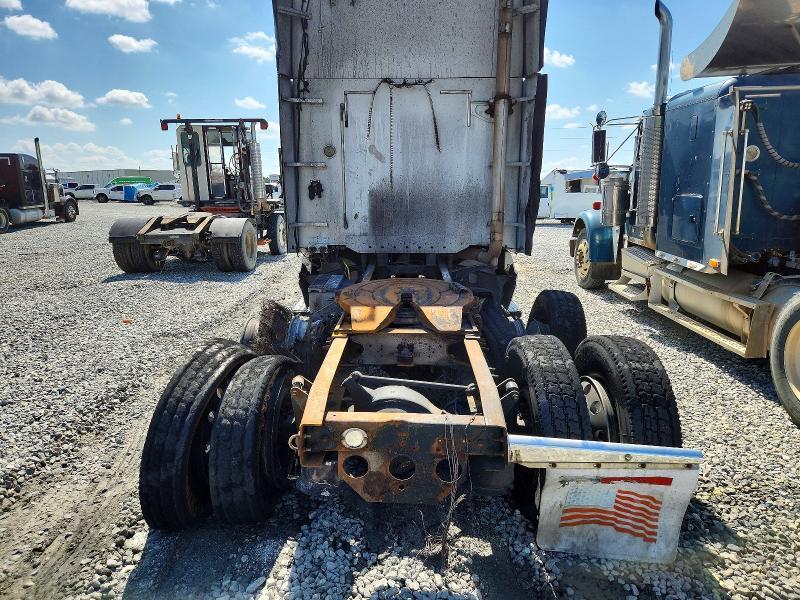2001 Freightliner Century CST120 Semi Truck