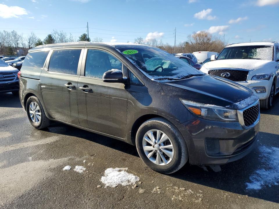2015 KIA Sedona lx