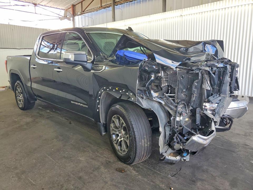 2025 GMC Sierra K1500 SLT