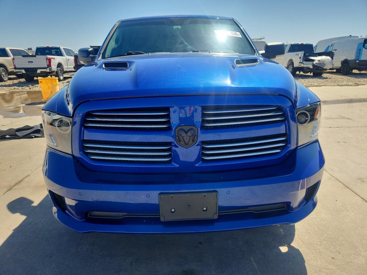 2015 Dodge RAM 1500 SLT