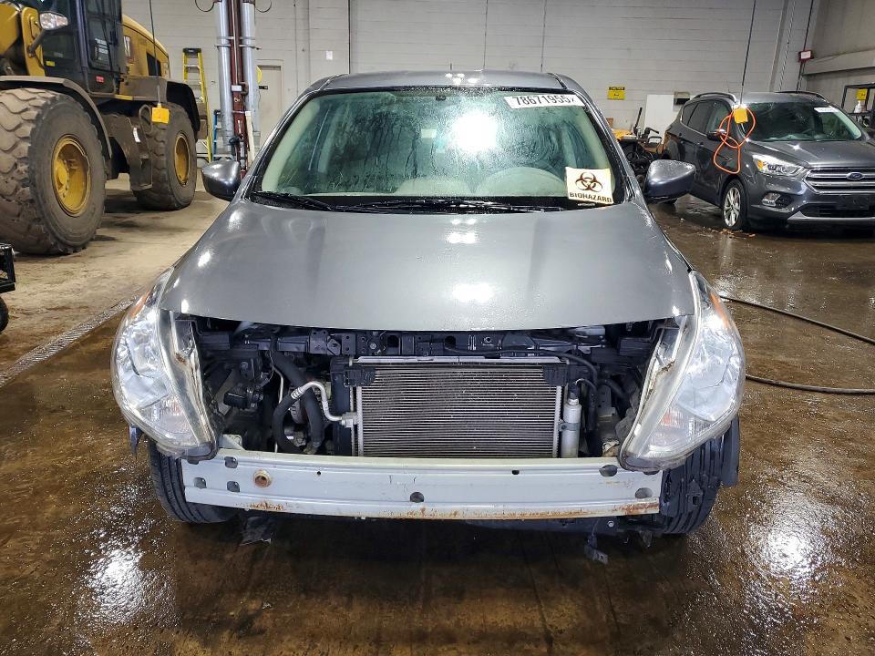 2019 Nissan Versa sv