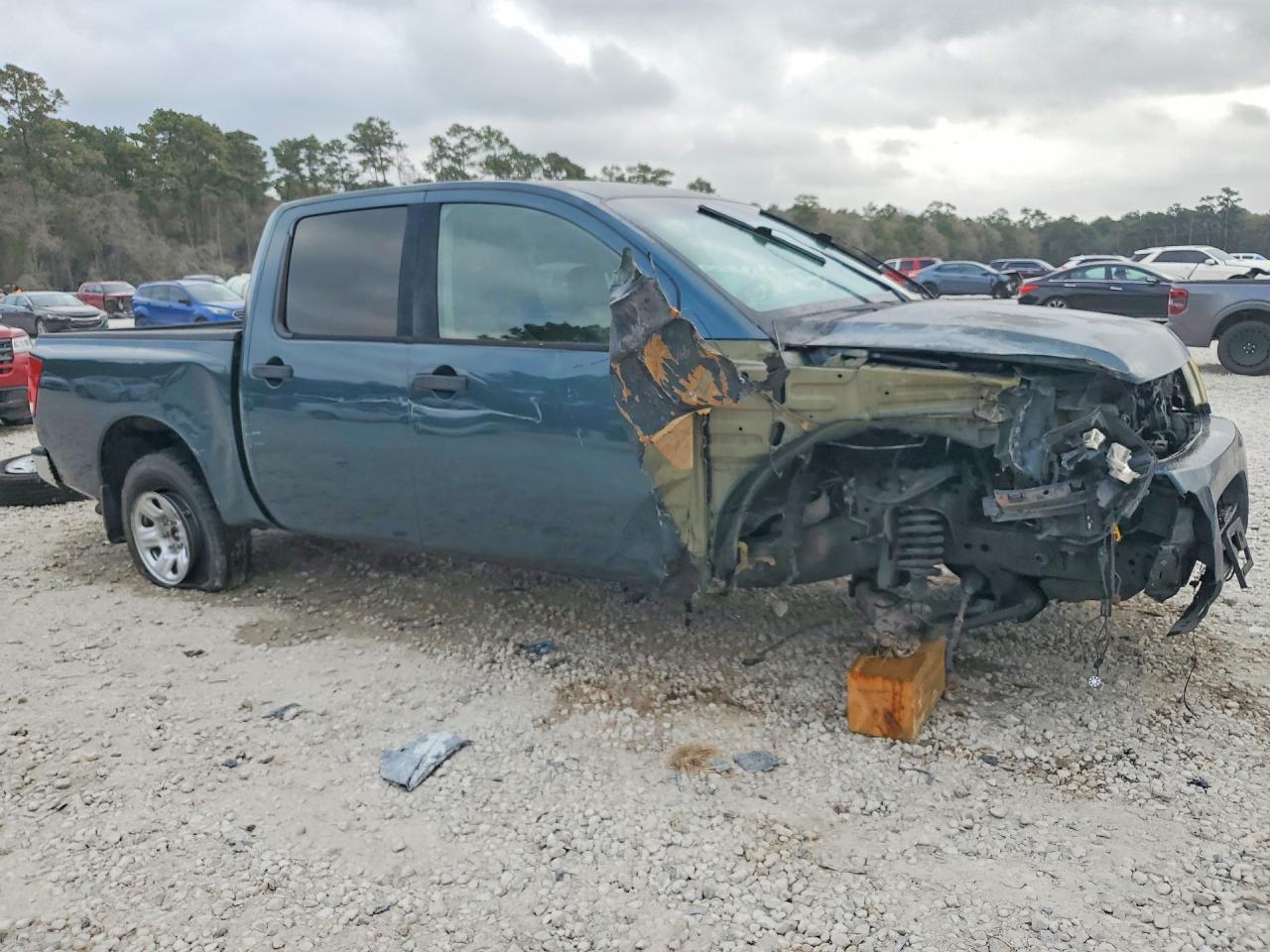 2004 Nissan Titan XE
