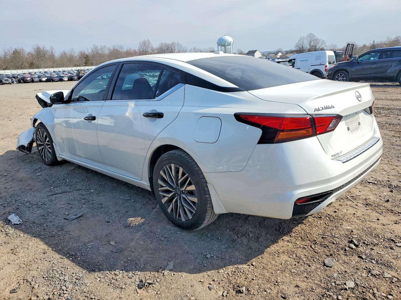 2023 Nissan Altima 2.5 sv
