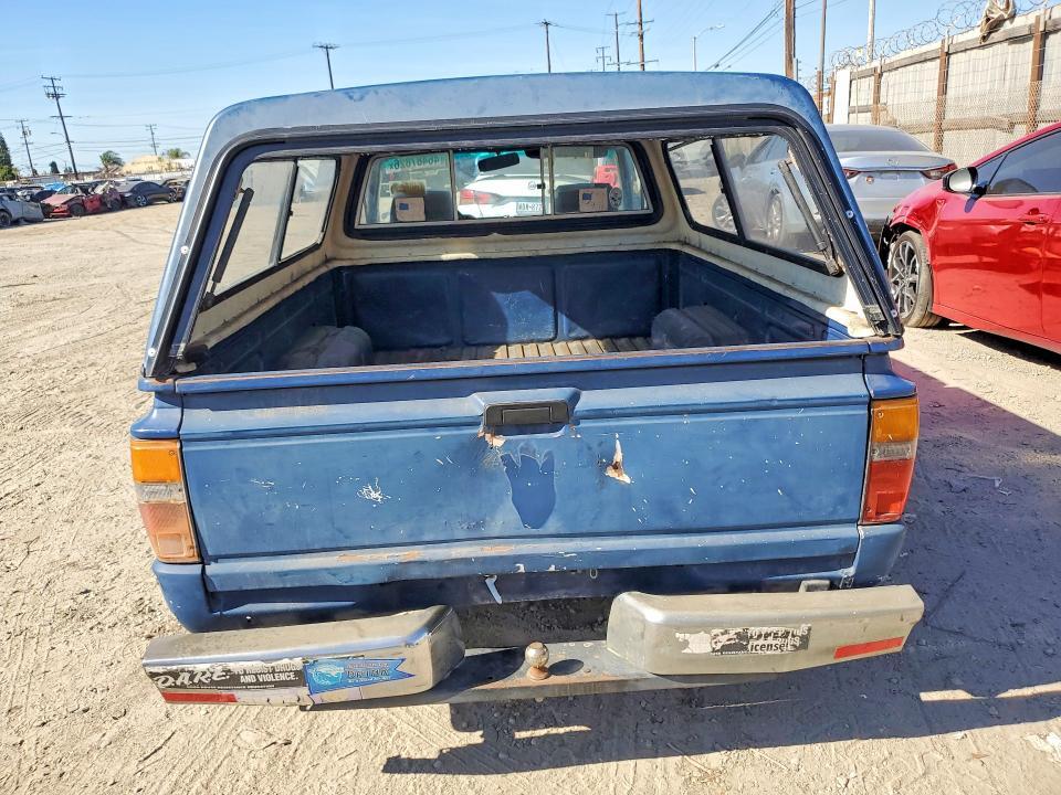 1987 Toyota Pickup Base