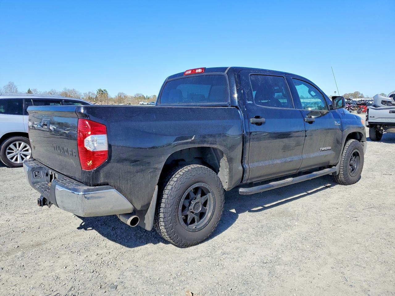 2016 Toyota Tundra SR5