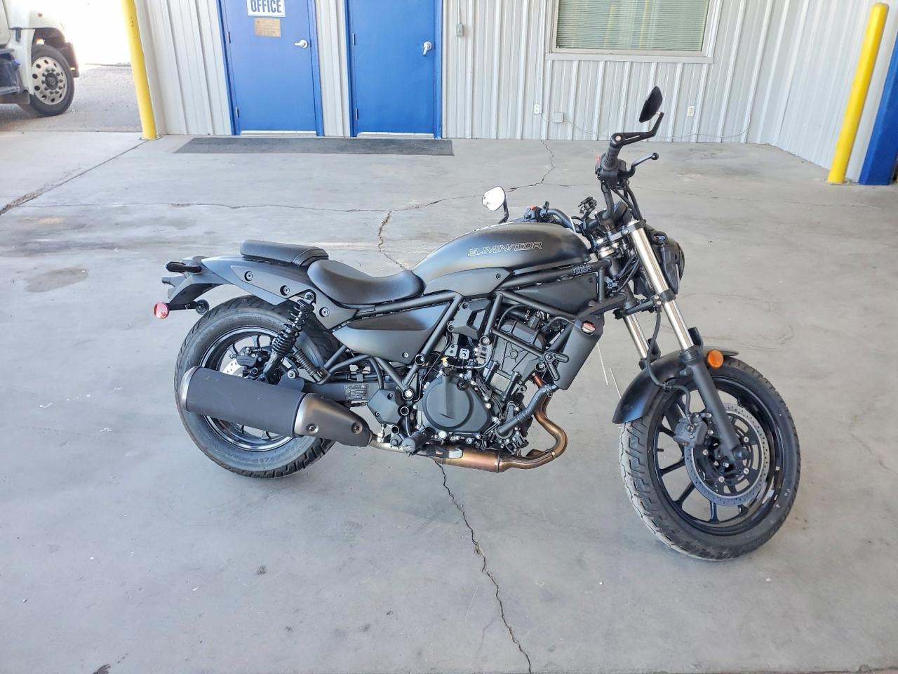 2025 Kawasaki EL450 C