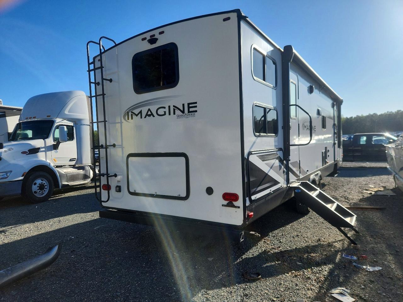 2022 Grand Design Imagine-Camper