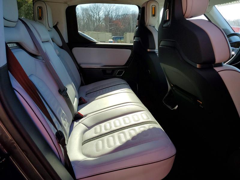 2023 Rivian R1T Adventure