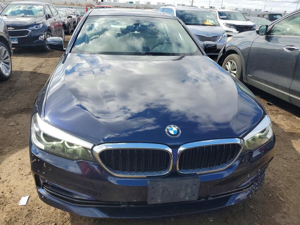 2019 BMW 530 xi