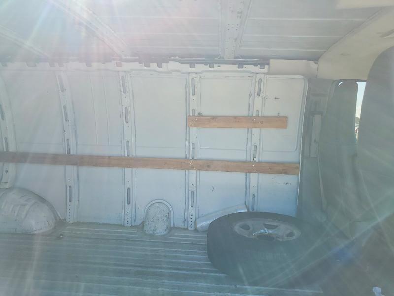 2016 Chev Express G2500