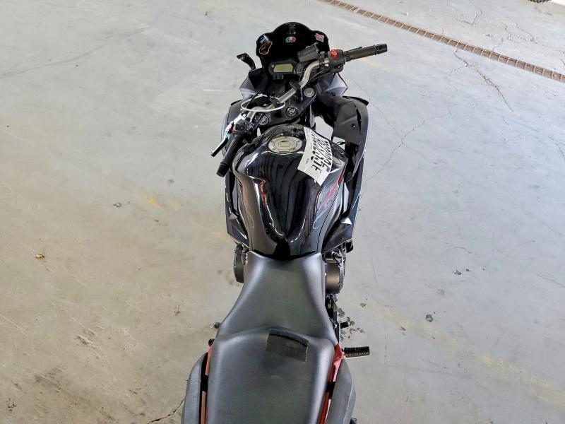 2011 Yamaha FZ6 r