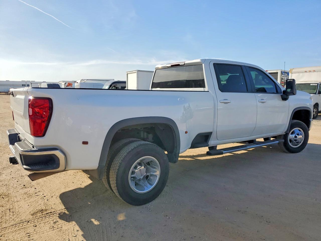 2022 Chevrolet Silverado C3500 LT