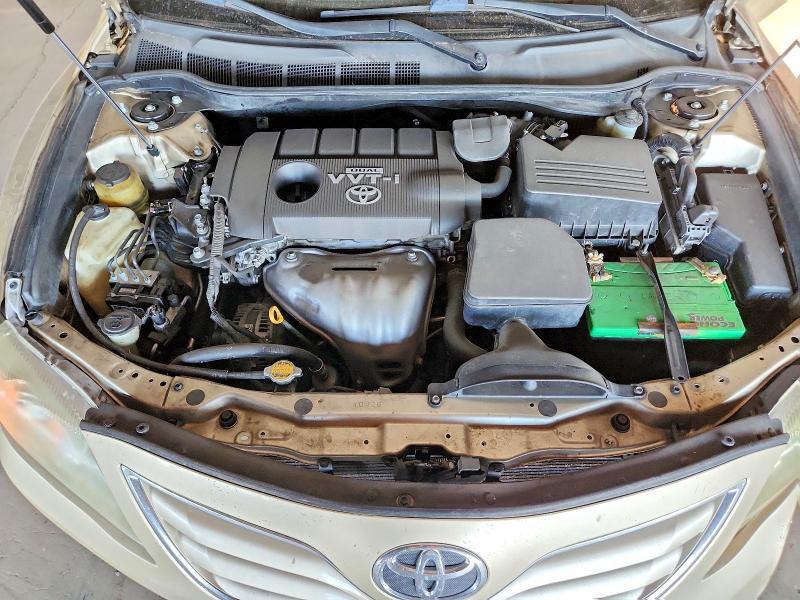 2010 Toyota Camry le