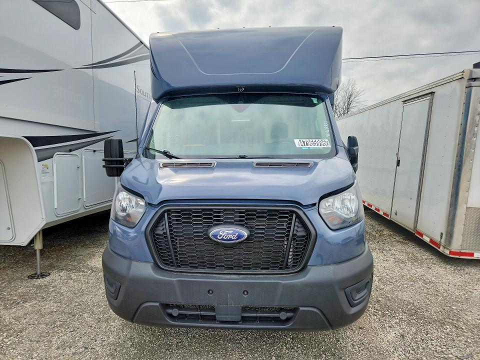 2021 Ford Transit Delivery Truck