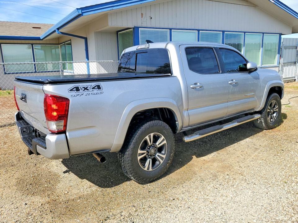 2017 Toyota Tacoma TRD Sport