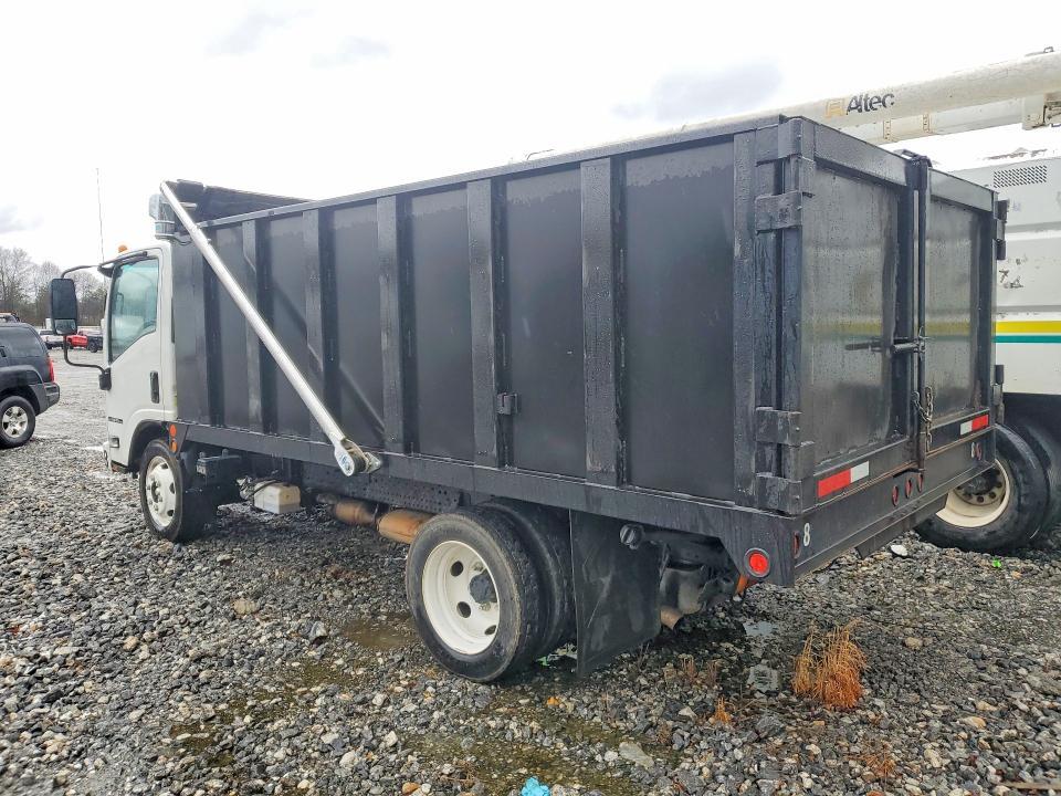 2025 Isuzu NPR