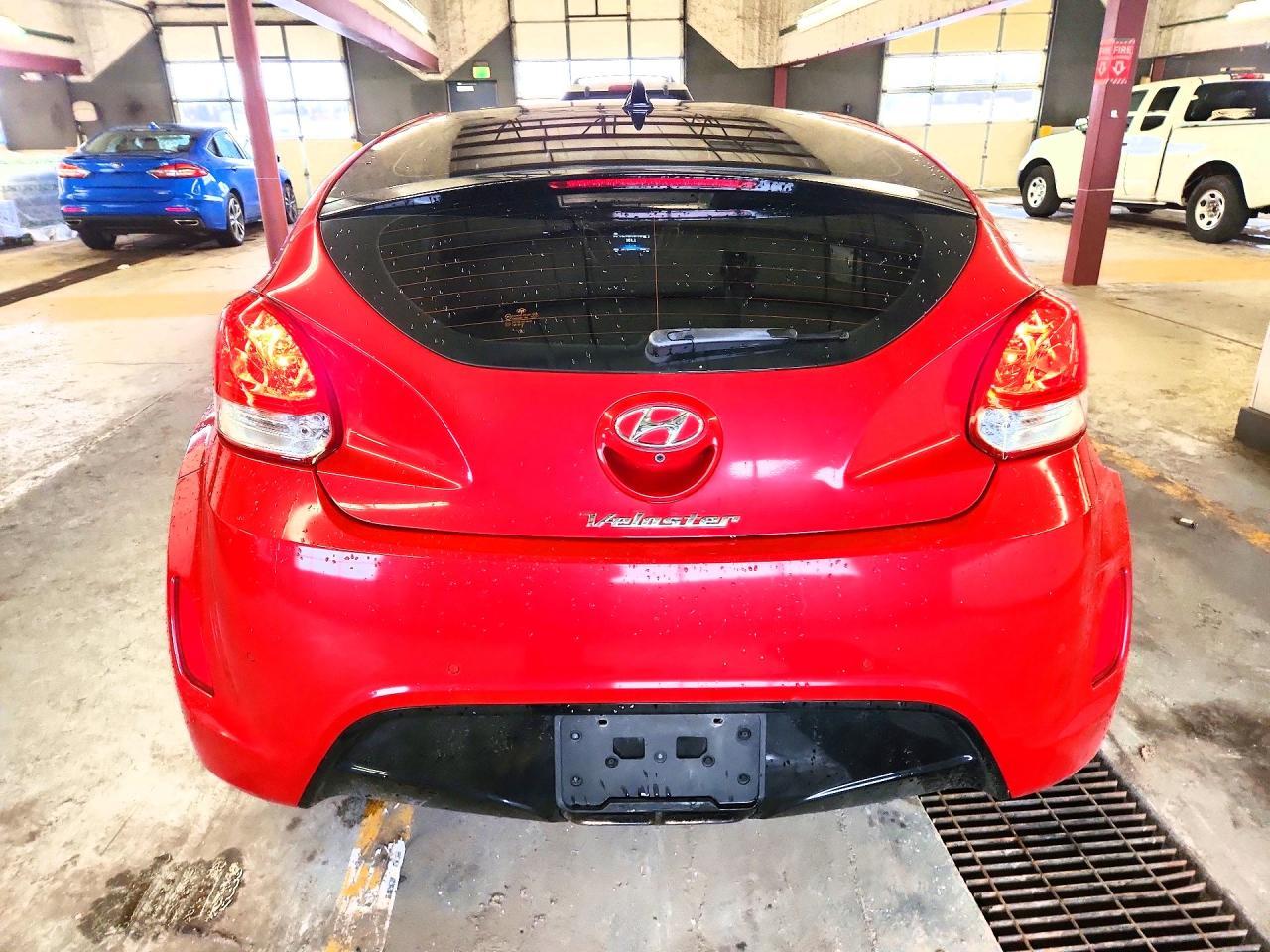 2013 Hyundai Veloster Base