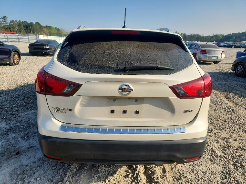 2018 Nissan Rogue Sport sv